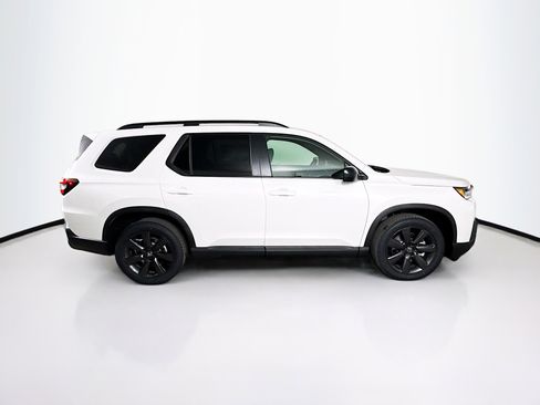 New 2026 Honda Pilot Sport image 2