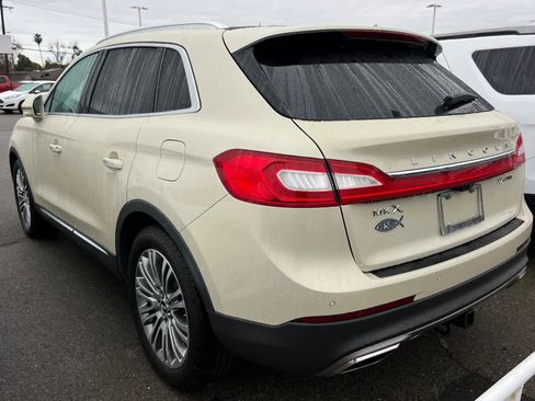 Used 2016 Lincoln MKX Reserve image 4