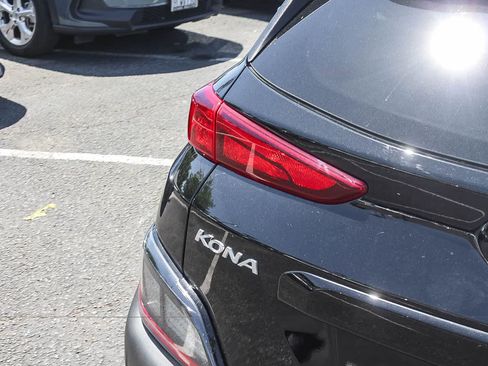 Used 2023 Hyundai Kona SEL w/ Cargo Package AWD/4WD image 8