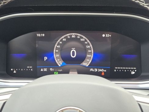 New 2026 Volkswagen Taos SE FWD image 13