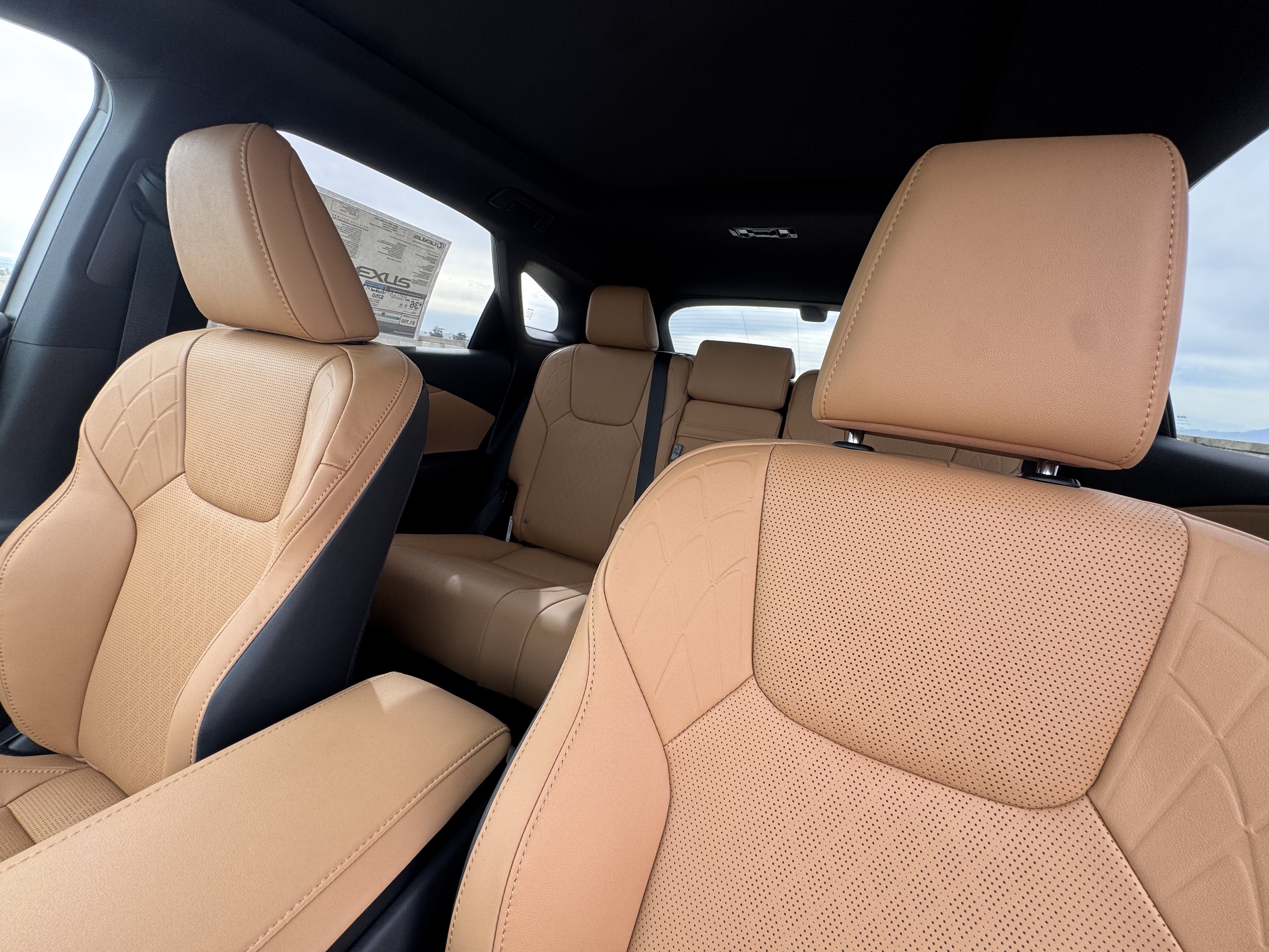 New 2026 Lexus RX 350h AWD/4WD image 22