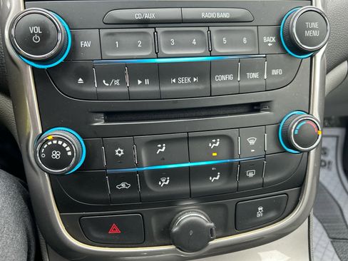 Used 2016 Chevrolet Malibu LS image 17