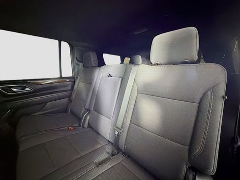 Used 2023 GMC Yukon XL SLE RWD image 24