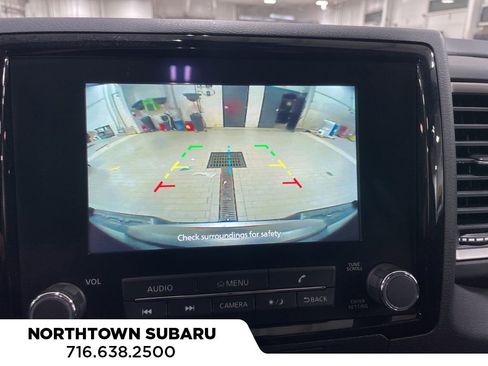 Used 2022 Nissan Frontier SV w/ SV Premium Package image 16