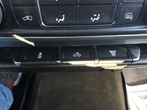 Used 2015 Chevrolet Silverado 3500 LT image 25