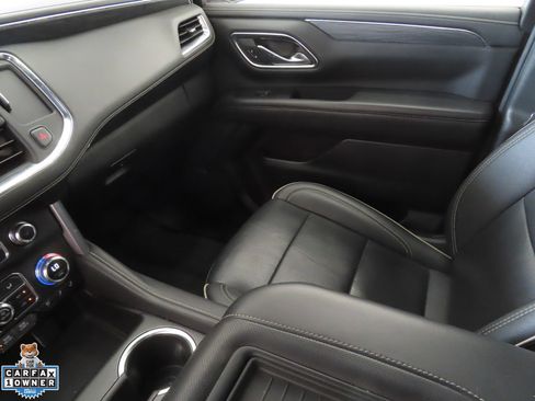 Used 2024 GMC Yukon SLT AWD/4WD image 20