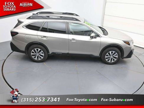 Used 2020 Subaru Outback Premium AWD/4WD image 31