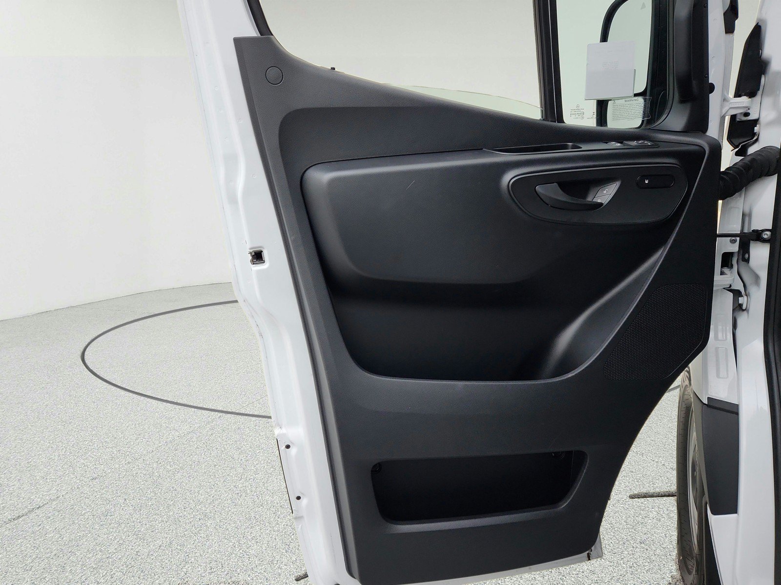 New 2025 Mercedes-Benz eSprinter 170 Cargo image 20