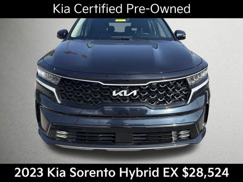 Certified 2023 Kia Sorento EX FWD image 9