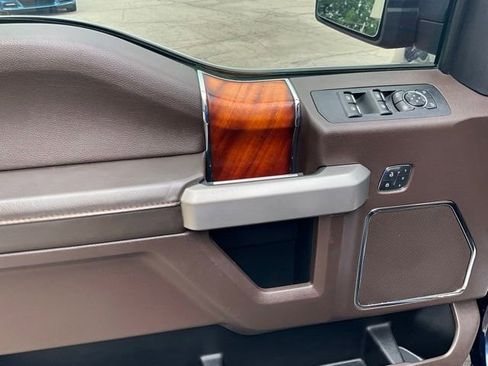 Used 2019 Ford F150 King Ranch w/ Equipment Group 601A Luxury AWD/4WD image 12