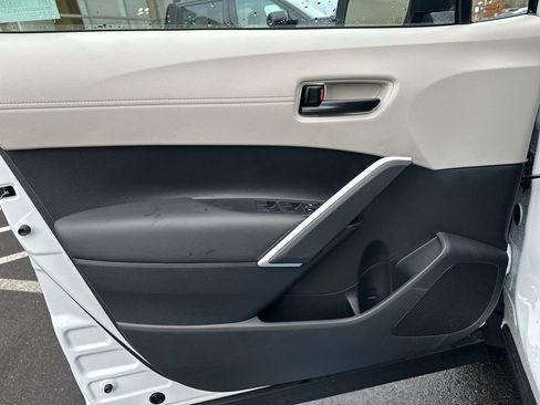 New 2026 Toyota Corolla Cross L image 11