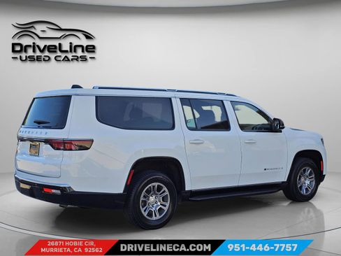Used 2024 Jeep Wagoneer L 4WD image 11