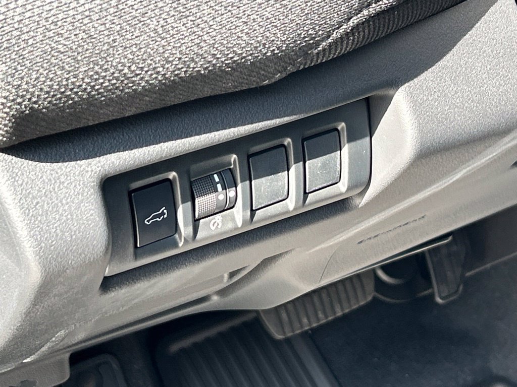 New 2026 Subaru Outback Limited AWD/4WD image 13