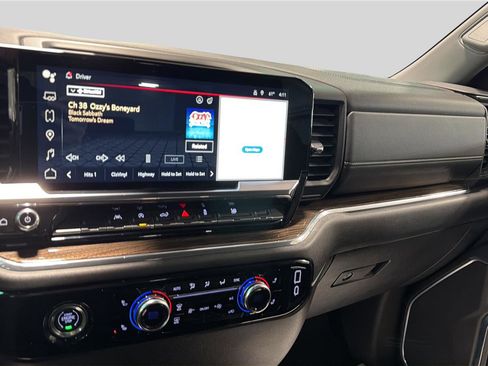 Used 2024 GMC Sierra 1500 Elevation image 24