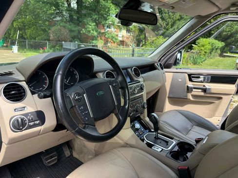 Used 2011 Land Rover LR4 HSE LUX AWD/4WD image 10