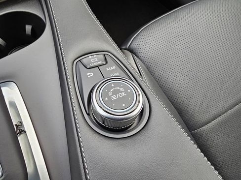 New 2025 INFINITI QX55 Essential image 37