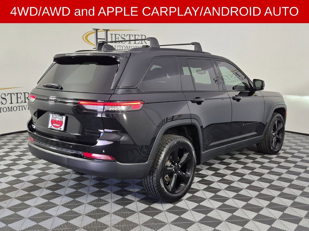 Used 2024 Jeep Grand Cherokee Limited w/ Black Appearance Package AWD/4WD image 5