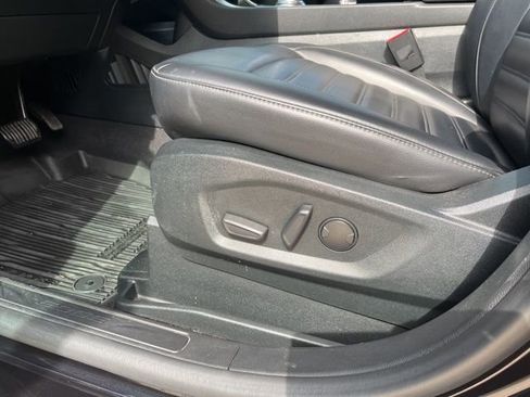 Used 2022 Ford Edge SEL w/ Convenience Package image 18