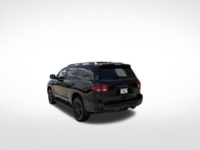 Used 2022 Toyota Sequoia TRD Sport AWD/4WD image 5