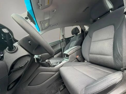 Used 2016 Hyundai Tucson SE w/ Option Group 02 FWD image 11