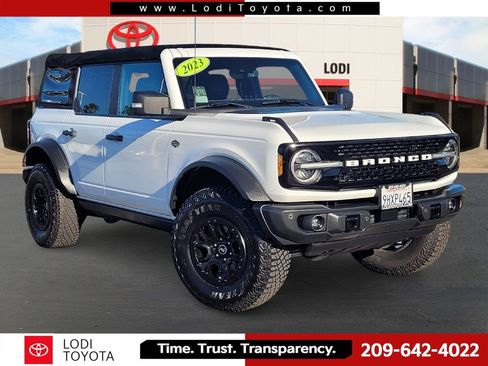 Used 2023 Ford Bronco Wildtrak AWD/4WD image 1