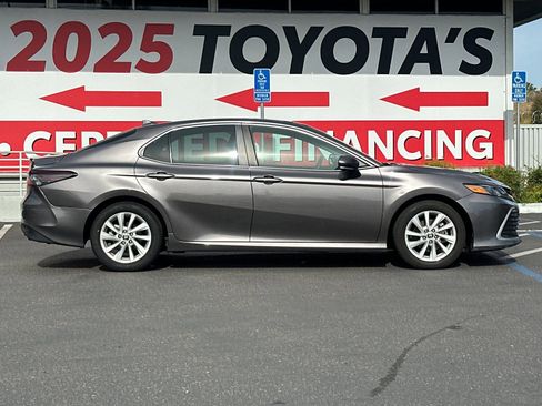 Used 2024 Toyota Camry LE FWD image 6