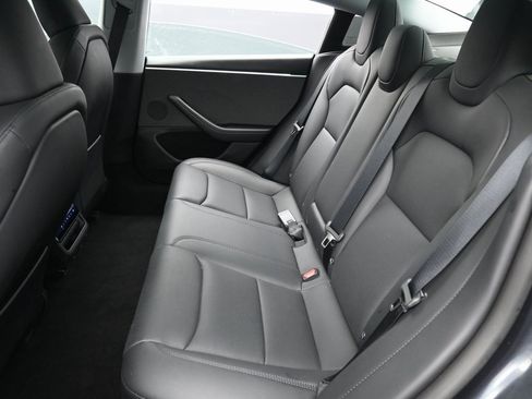 Used 2025 Tesla Model 3 Long Range image 26