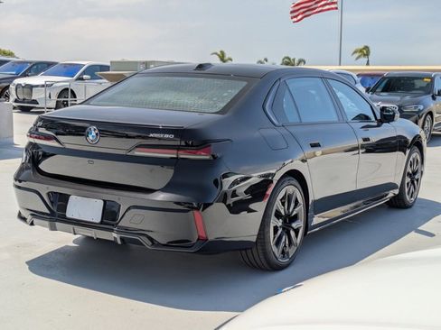 New 2025 BMW i7 xDrive60 image 2
