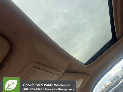 Used 2011 Ford F150 Lariat w/ Lariat Chrome Pkg image 16