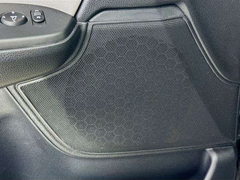 Used 2019 Honda CR-V Touring image 25