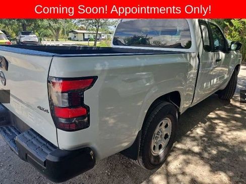 Used 2022 Nissan Frontier S w/ Technology Package AWD/4WD image 2