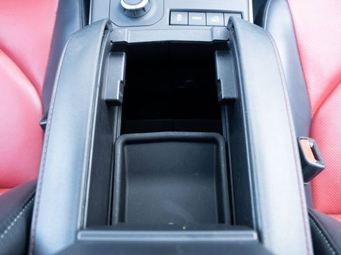 Used 2022 Toyota Highlander XSE image 11