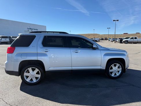 Used 2011 GMC Terrain SLT image 6