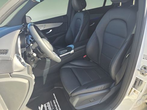 Used 2022 Mercedes-Benz GLC 300 4MATIC Coupe image 13