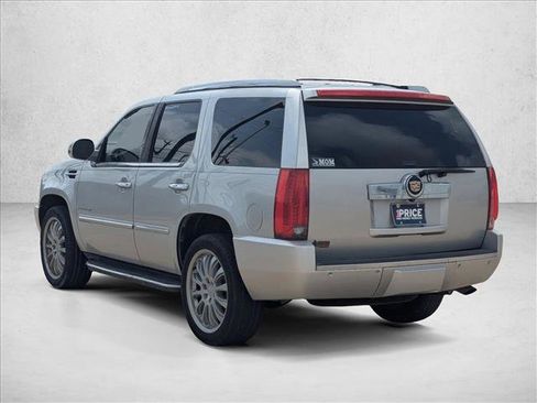 Used 2013 Cadillac Escalade 2WD image 7