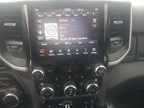 Used 2021 RAM 1500 Big Horn image 15