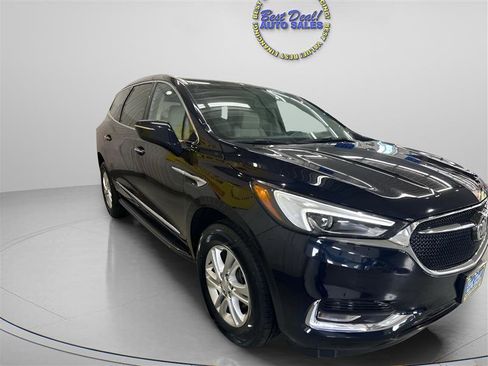Used 2020 Buick Enclave Essence w/ LPO, Luxury Package FWD image 7