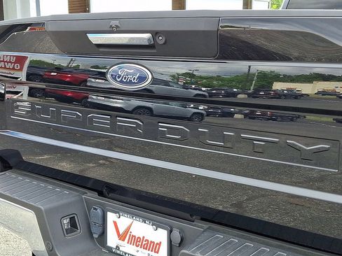 Used 2022 Ford F350 Lariat w/ Chrome Package AWD/4WD image 30