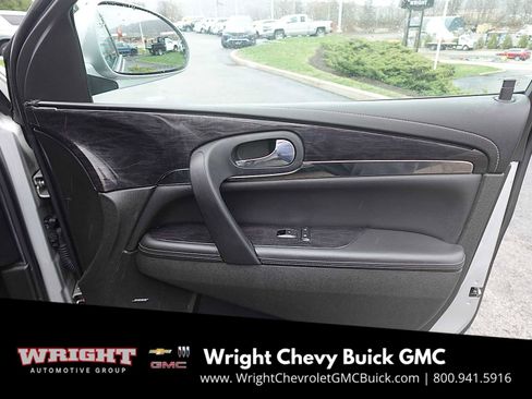Used 2017 Buick Enclave Leather w/ Trailering Package image 27