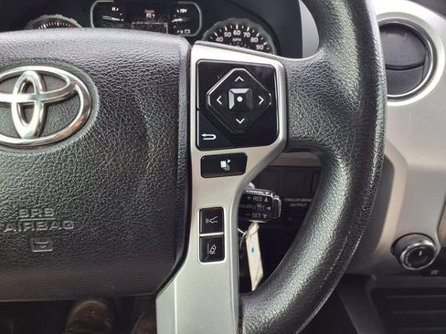 Used 2021 Toyota Tundra SR5 w/ SR5 Upgrade Package AWD/4WD image 15