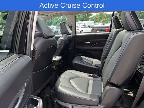 Used 2024 Toyota Grand Highlander FWD image 10