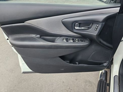 Used 2019 Nissan Murano SV image 22