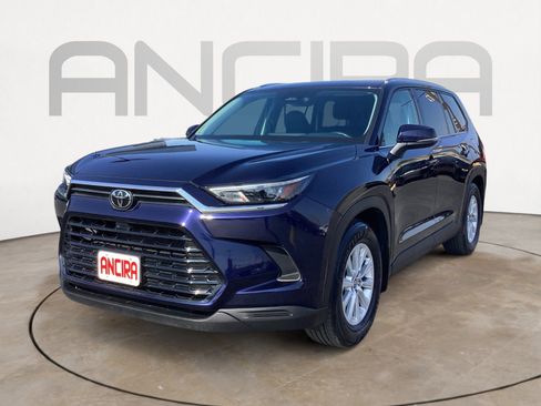 Used 2024 Toyota Grand Highlander XLE image 9