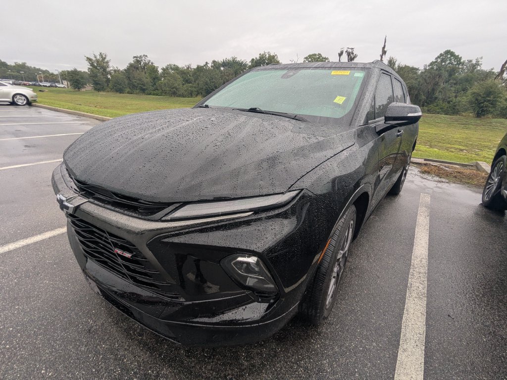 Used 2023 Chevrolet Blazer RS w/ LPO, Cargo Package FWD image 3