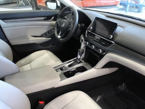Used 2021 Honda Accord LX image 23