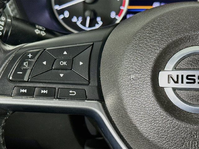 Used 2020 Nissan Sentra SV FWD image 11