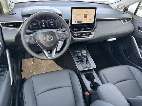 New 2026 Toyota Corolla Cross XLE image 9