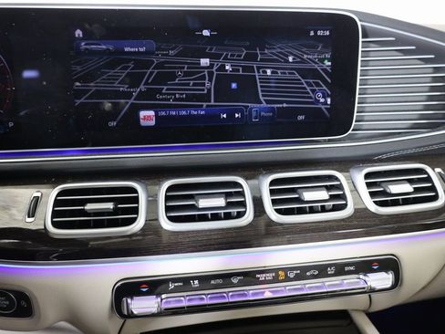 Used 2025 Mercedes-Benz GLS 450 4MATIC image 20