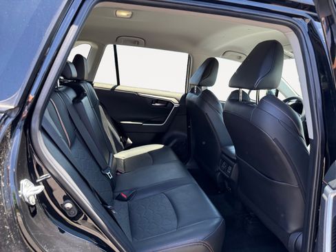 Used 2024 Toyota RAV4 Adventure image 17