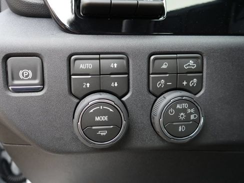New 2026 Chevrolet Silverado 2500 LTZ w/ LTZ Plus Package AWD/4WD image 34